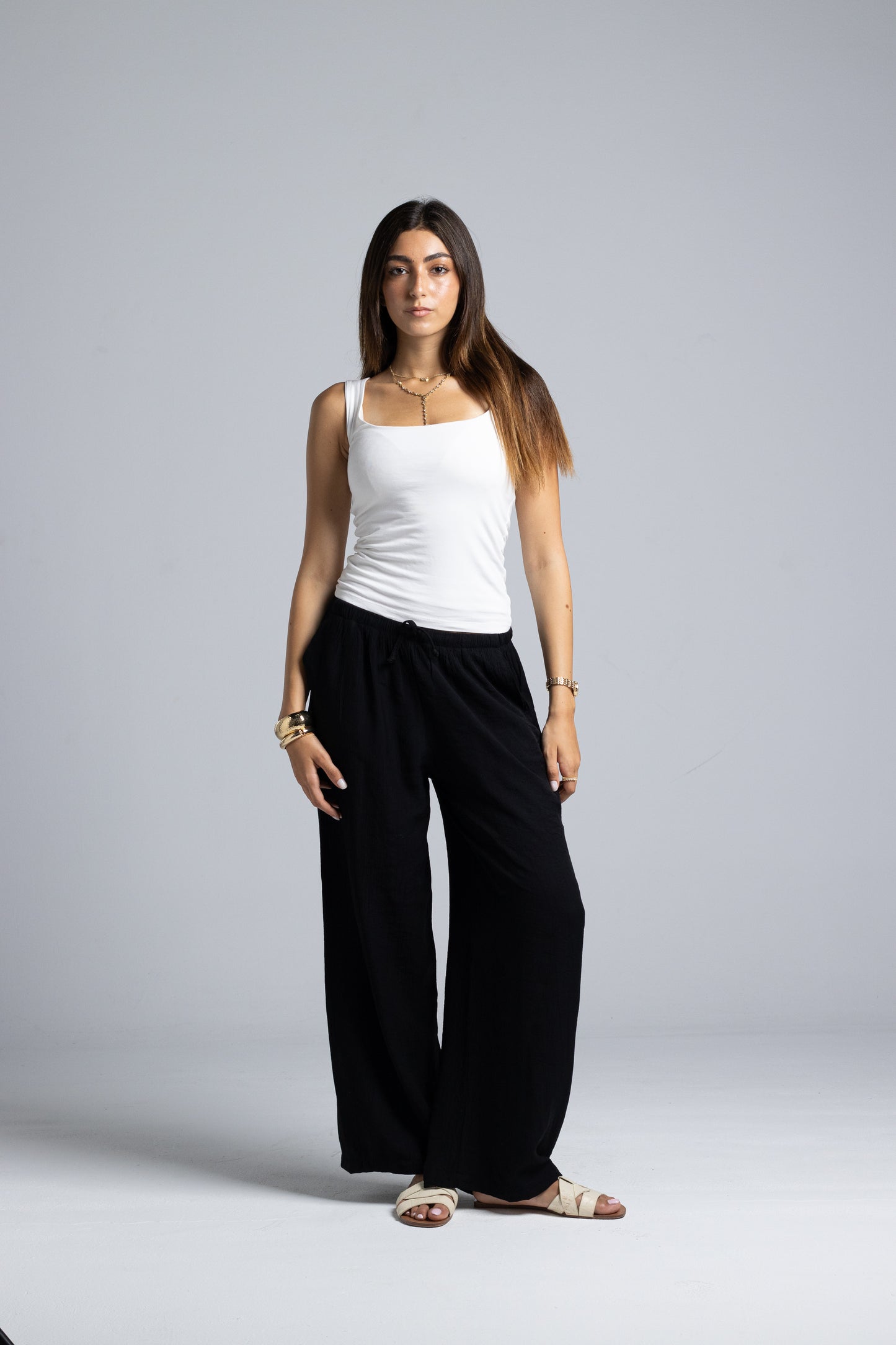 Wide-Leg Trouser