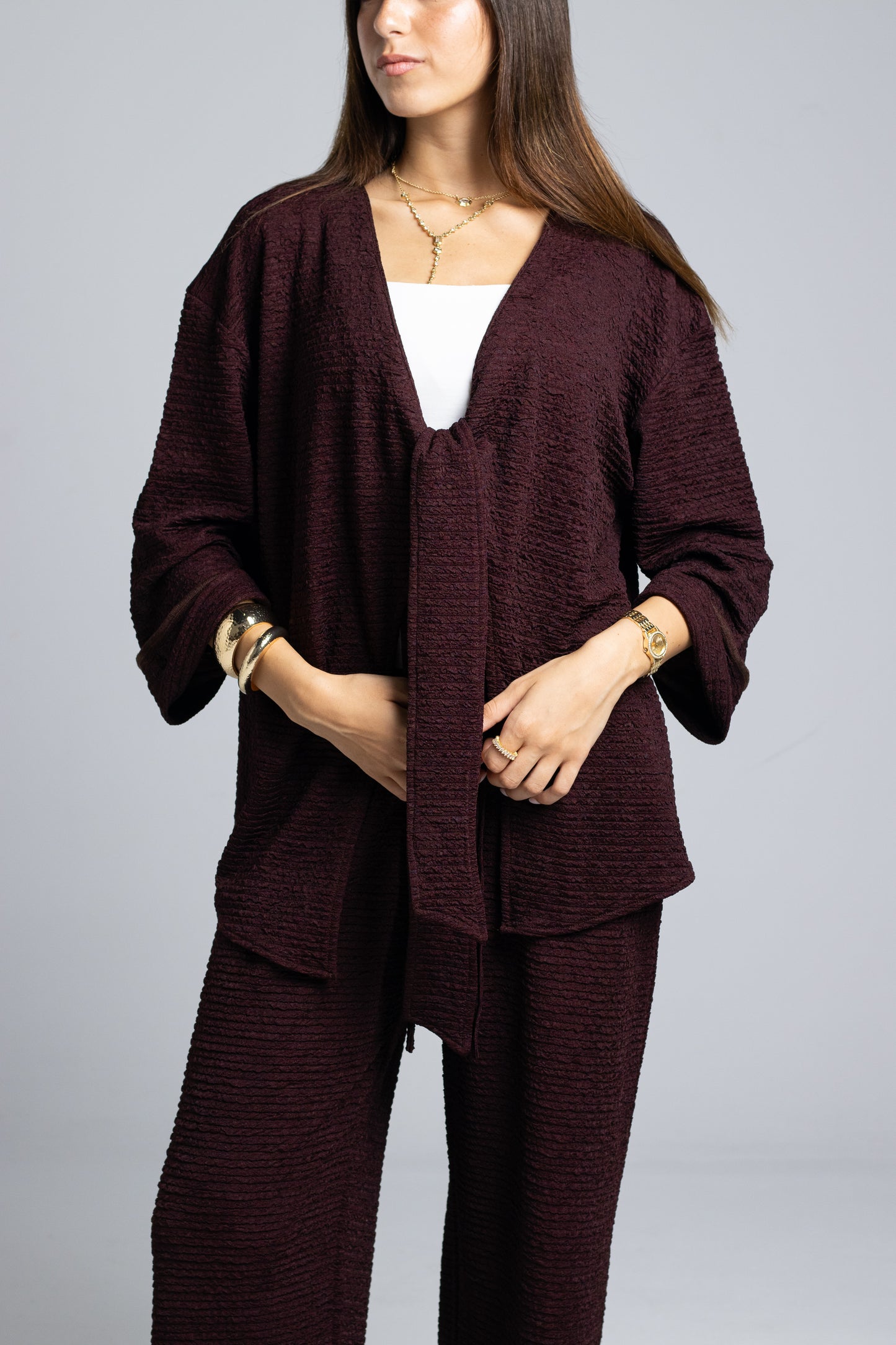 Rustic Set With Front Knot