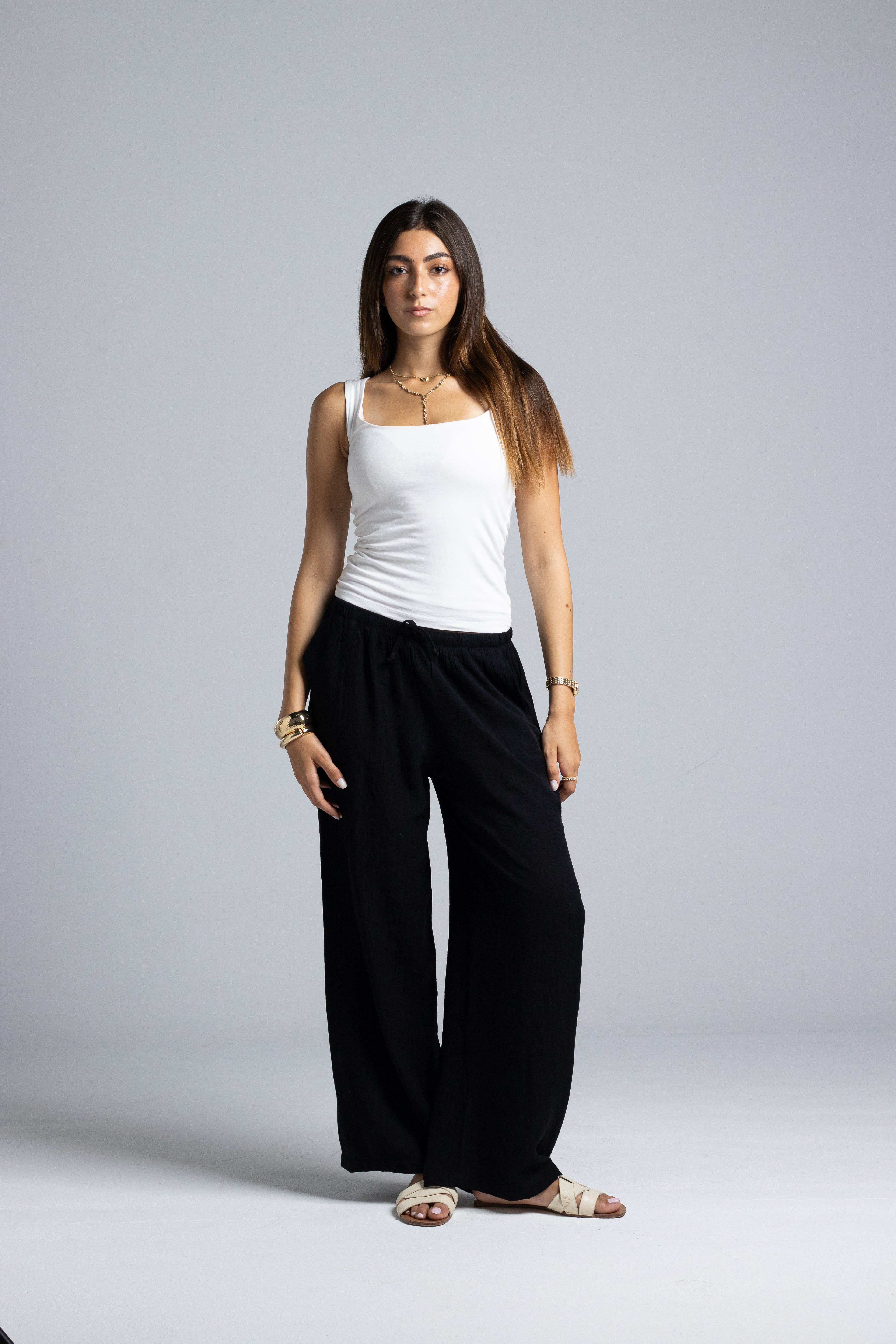 Wide-Leg Trouser