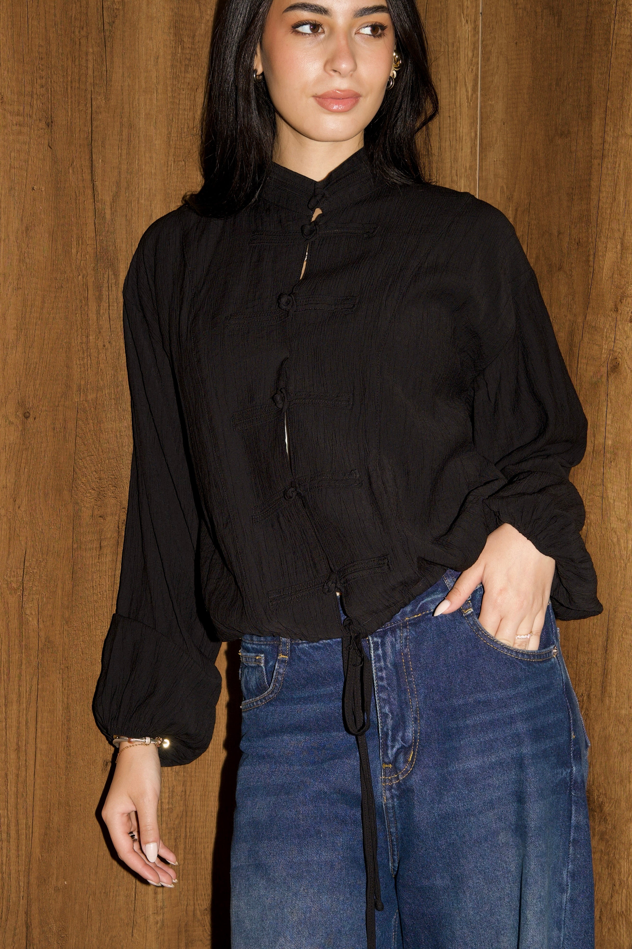 Mandarin Top in black