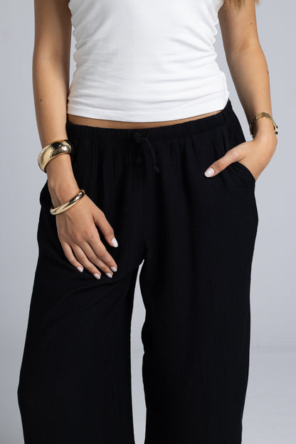 Wide-Leg Trouser
