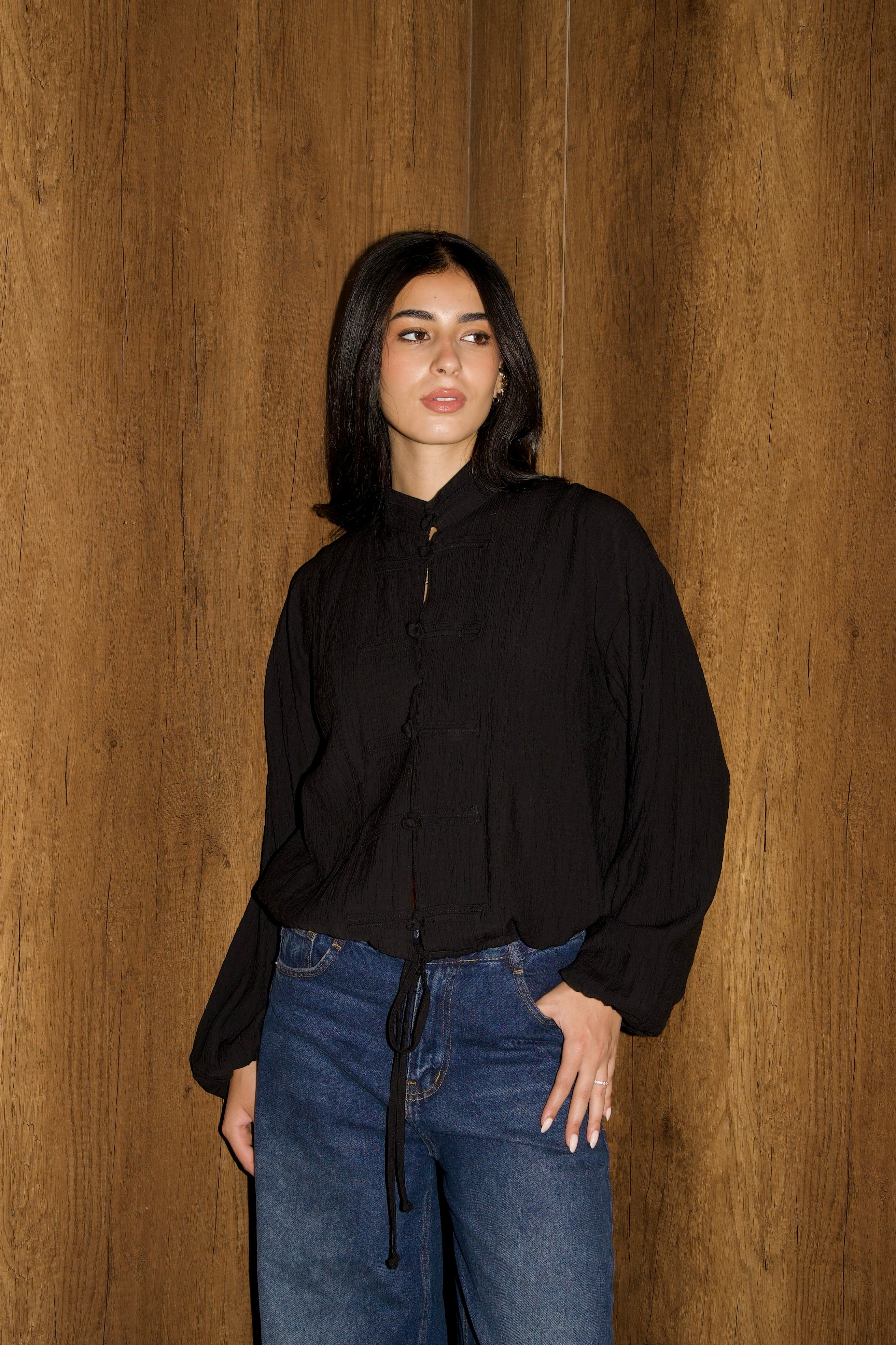 Mandarin Top in black