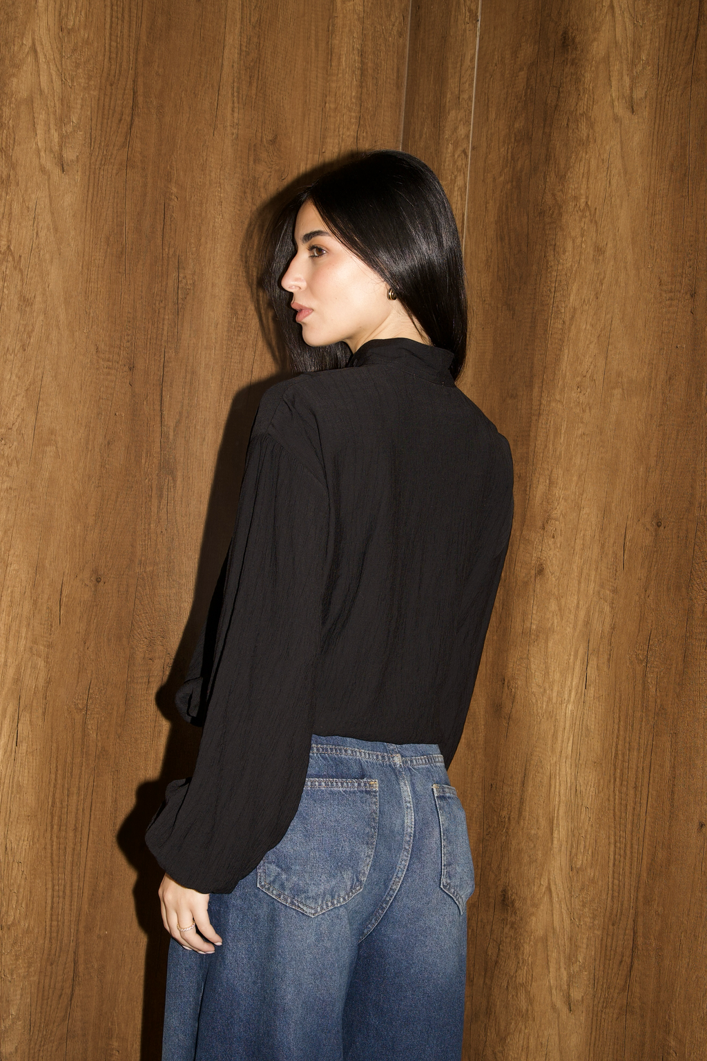 Mandarin Top in black