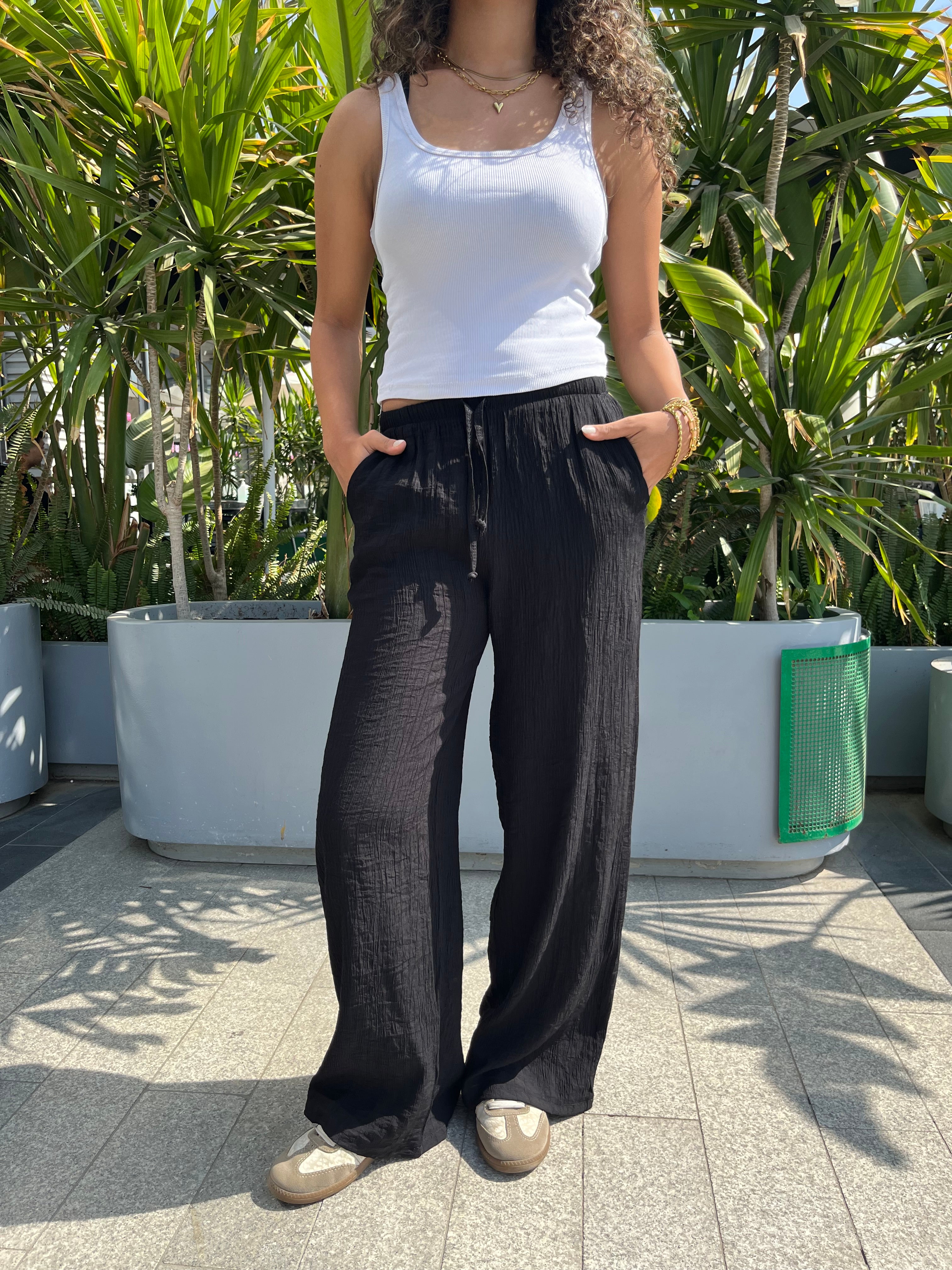 Wide-Leg Trouser